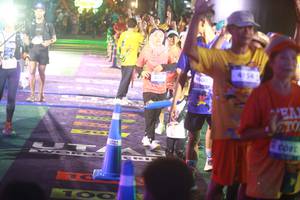 BIB: 4600
                            <button type="button" onclick="openModal(26275247)" class="btn btn-primary btn-sm float-right btn-popup" data-toggle="modal" data-target=".modal-high-quality">
                        <i class="fas fa-shopping-cart"></i> Add to Cart
                    </button>
                                            <button type="button" onclick="isThisMe(26275247, true)" class="btn btn-success btn-sm float-right btn-popup btn-isme hidden" data-toggle="tooltip" data-placement="bottom" title="นี่คือรูปของคุณใช่ไหม คลิกที่นี่เพื่อเอาเข้าอัลบั้ม">
                        <i class="fas fa-plus"></i> Add to album
                    </button>
                    <button type="button" onclick="isThisMe(26275247, false)" class="btn btn-warning btn-sm float-right btn-popup btn-isnotme hidden">
                        <i class="fas fa-ban"></i> Remove from album
                    </button>